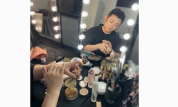 2023春夏上海時裝周“國貨彩妝”閃耀舞臺，FABLOOX馥碧詩貢獻“底層自信”